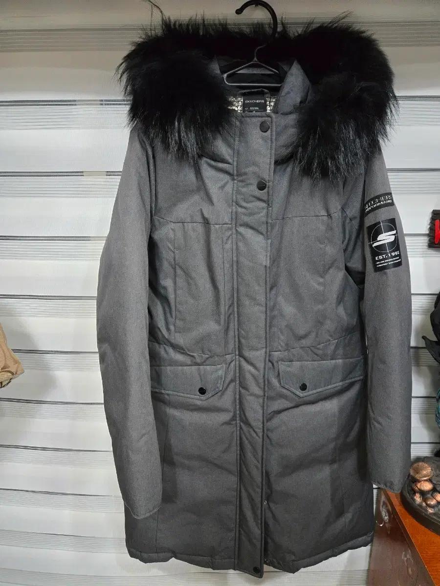 스케쳐스 후드 털 패딩 그레이