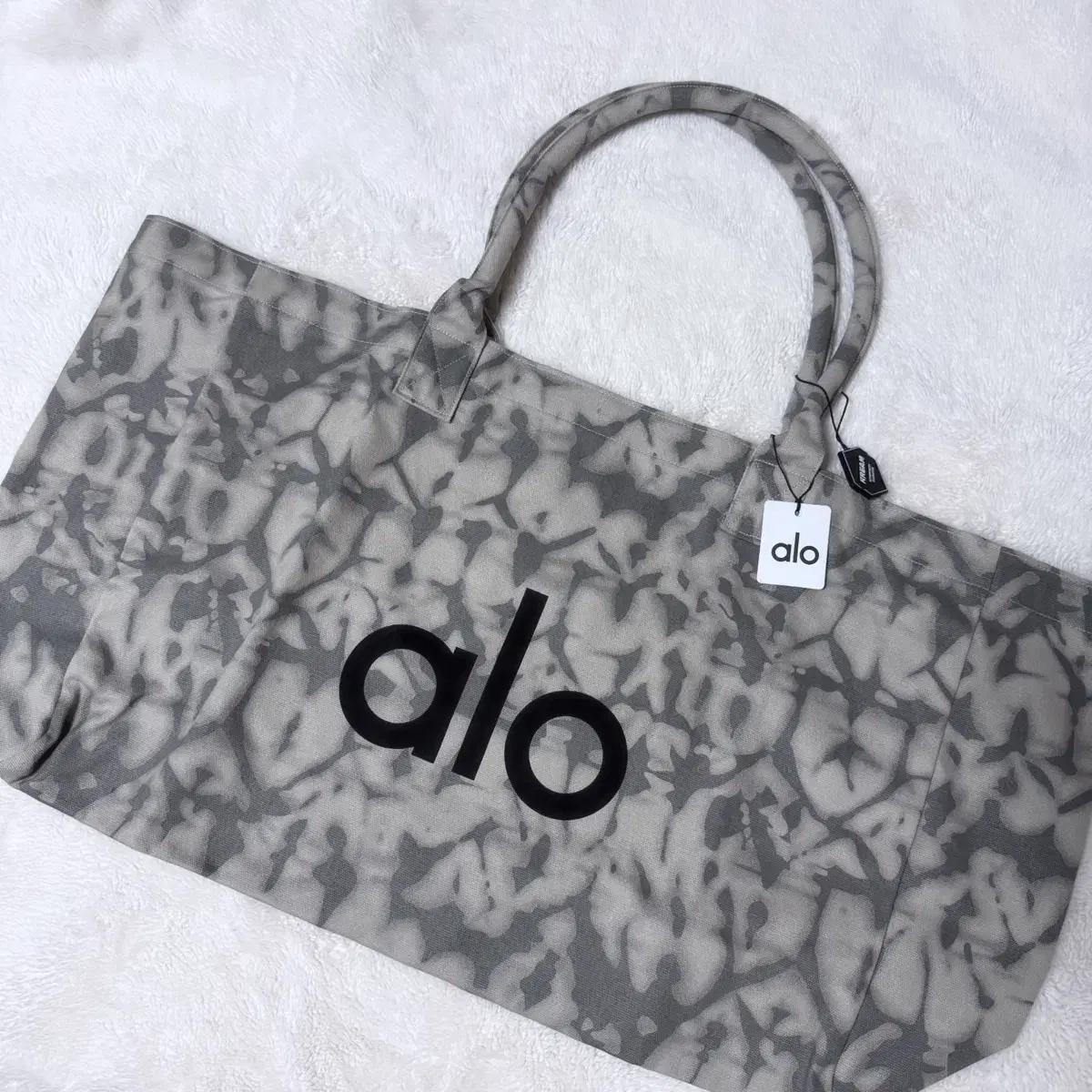(새상품) alo yoga 알로 요가 쇼퍼백