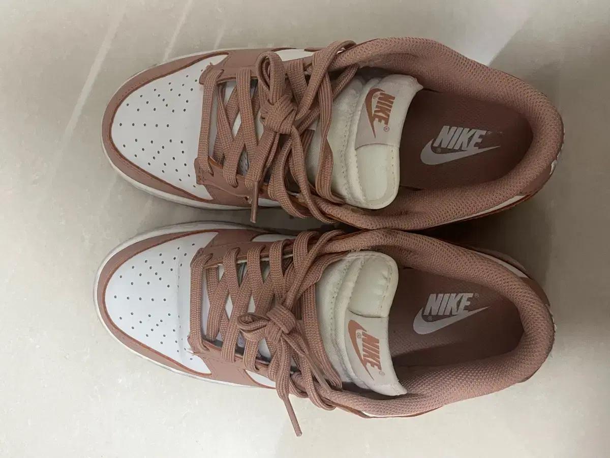 나이키 로우 핑크 240mm