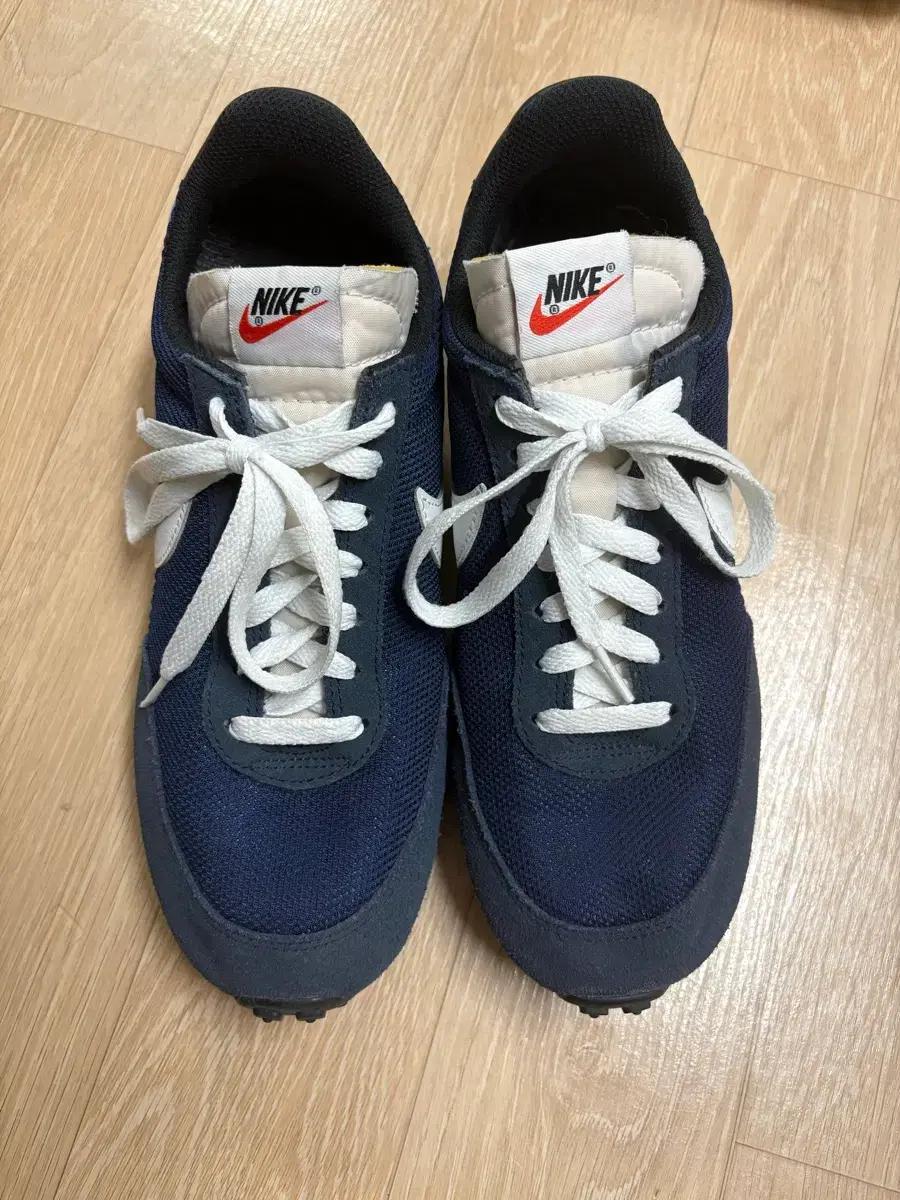 나이키 테일윈드79 네이비 255