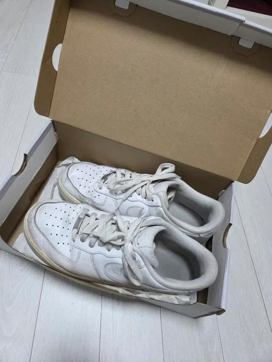 (280) 나이키 에어포스1 운동화 화이트 중고