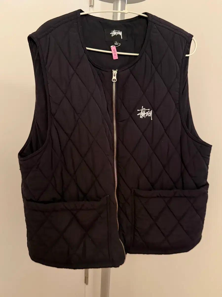 (L) 스투시 다이아몬드 퀄팅 베스트