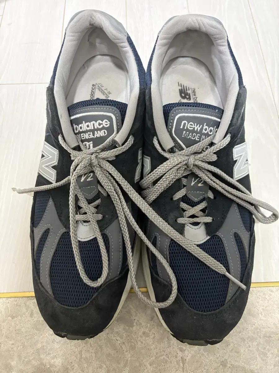 뉴발란스 991 v2 네이비 290