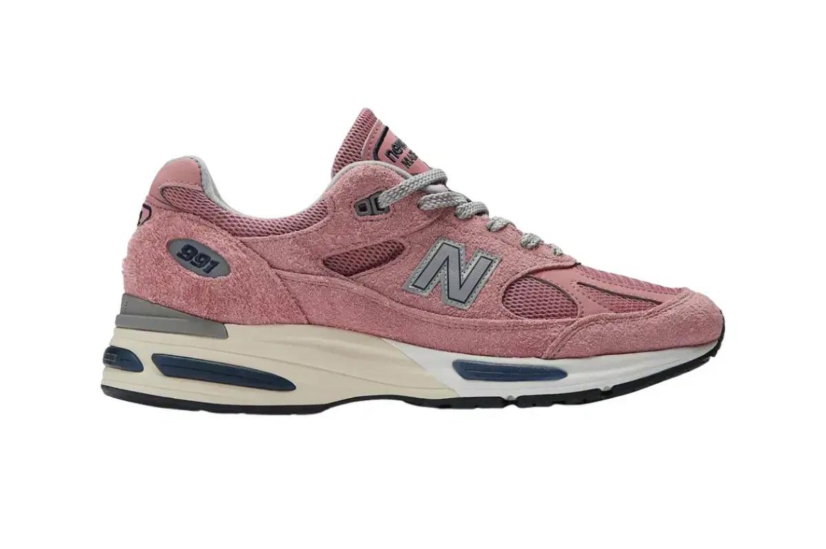 뉴발란스 991v2 핑크 250사이즈