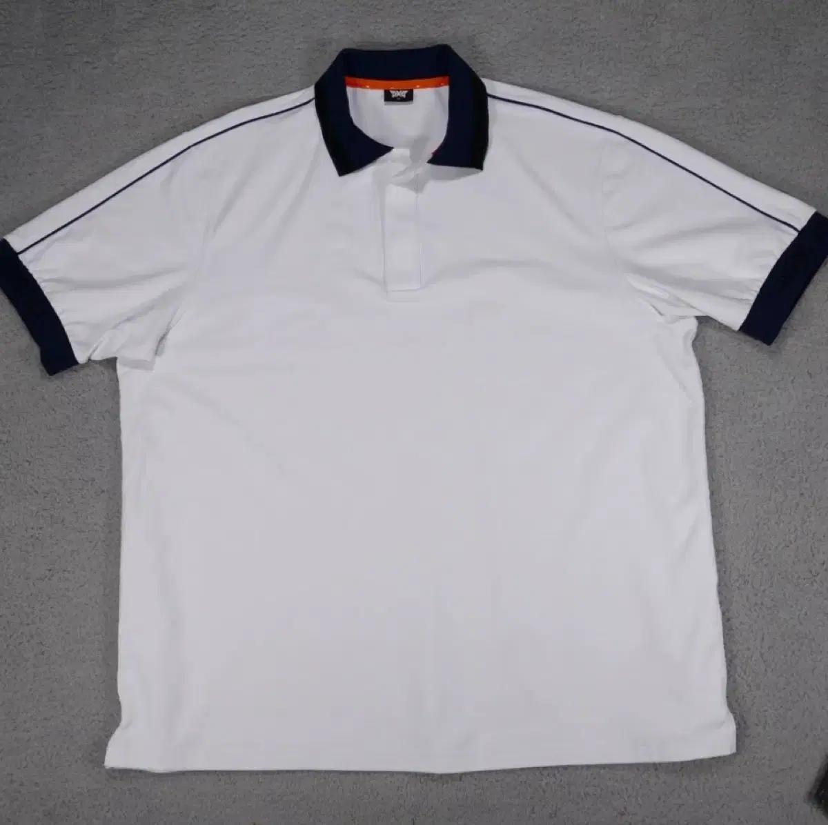 <사용감x> PXG 화이트 네이비 배색 반팔 폴로티