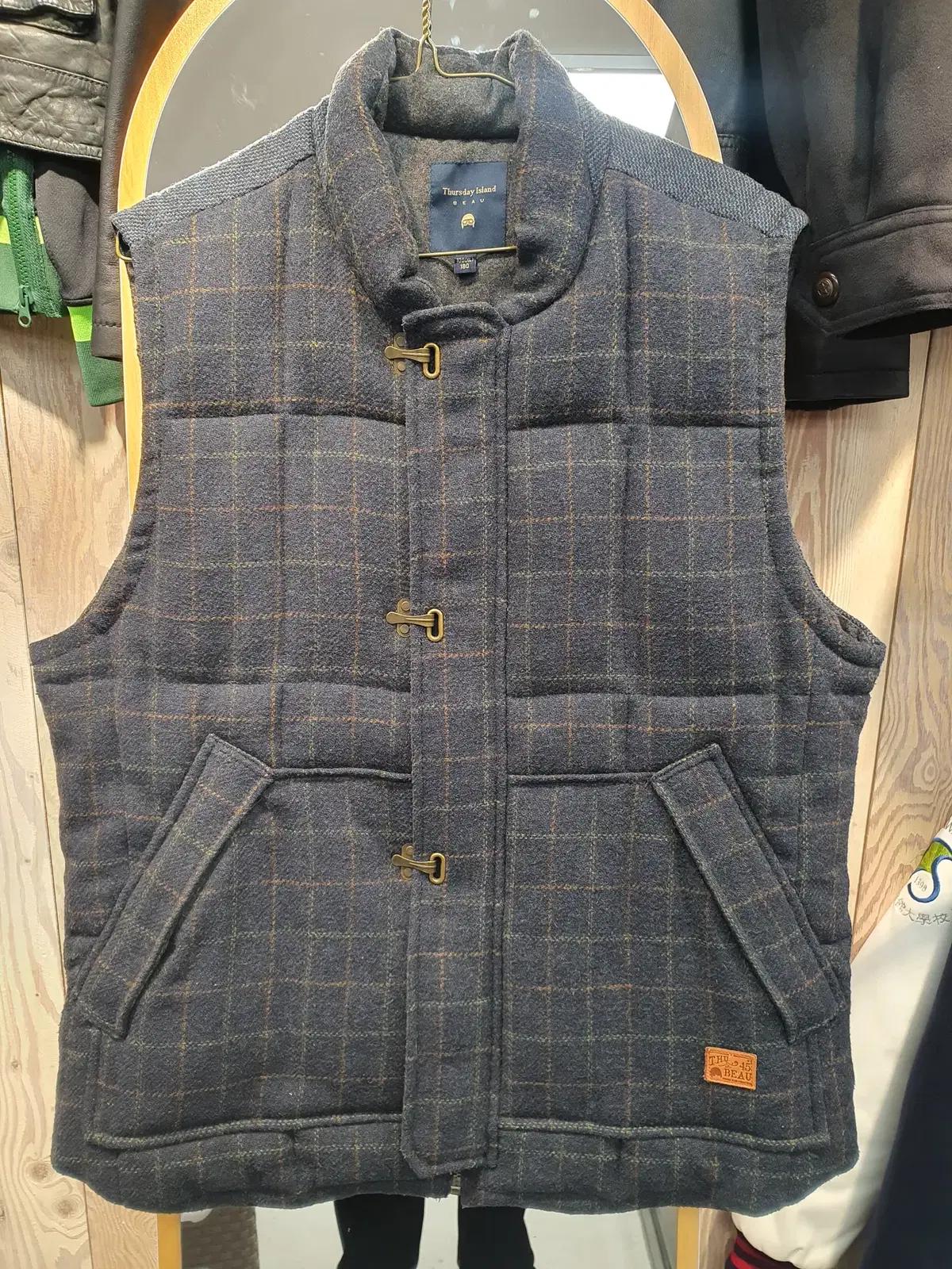 써스데이 아일랜드 빈티지 체크 퀼팅 조끼 (105 / XL)