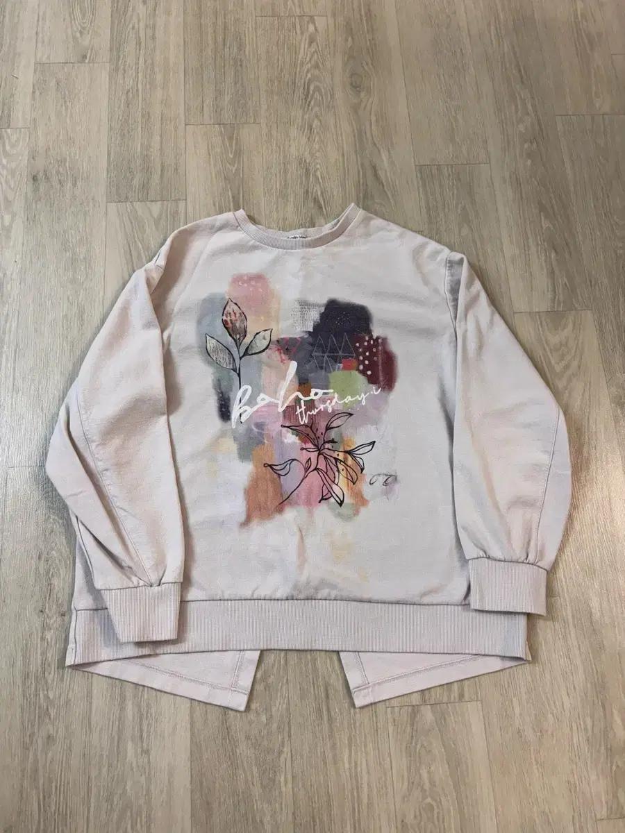 써스데이아일랜드 티셔츠