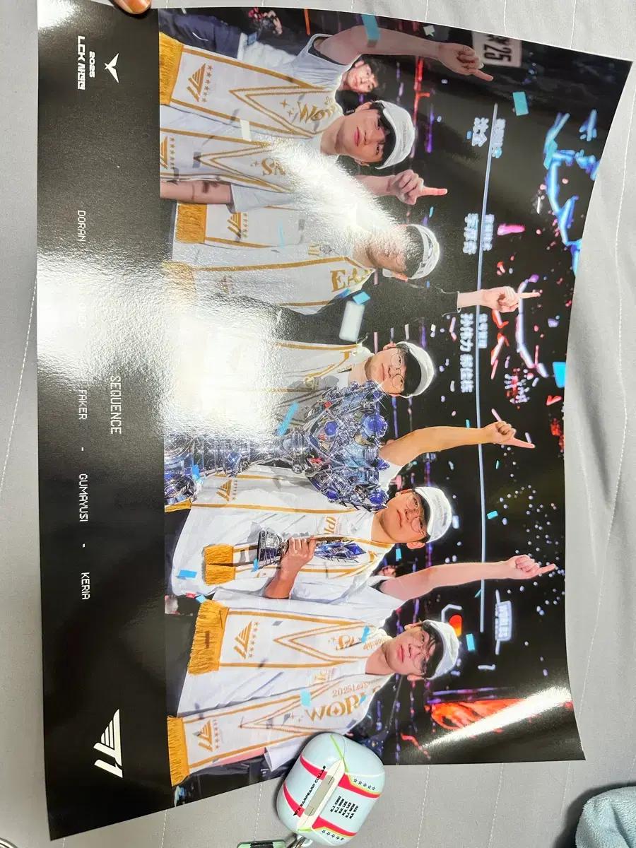Lck 사진전 티원 포스터
