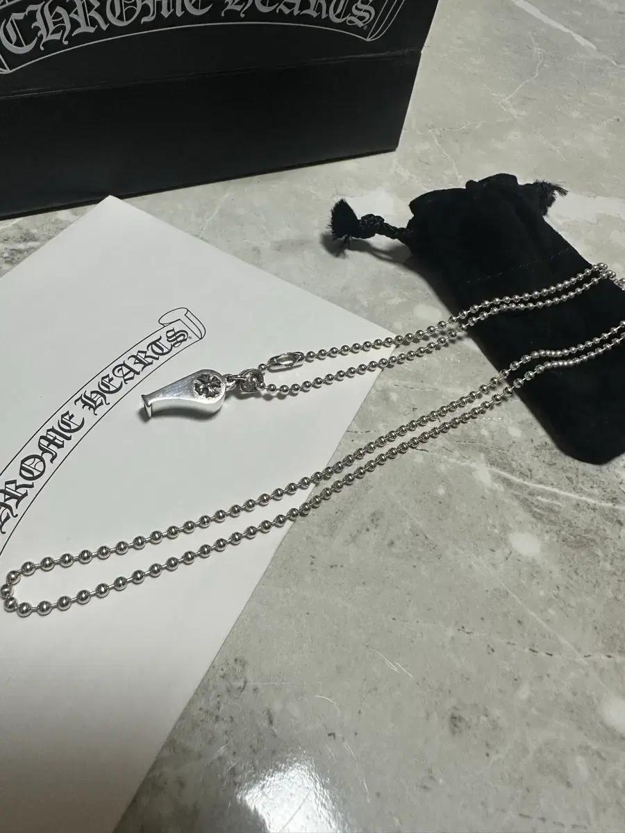 (새상품) 크롬하츠 타이니 휘슬 ch 플러스 + 볼체인 30인치