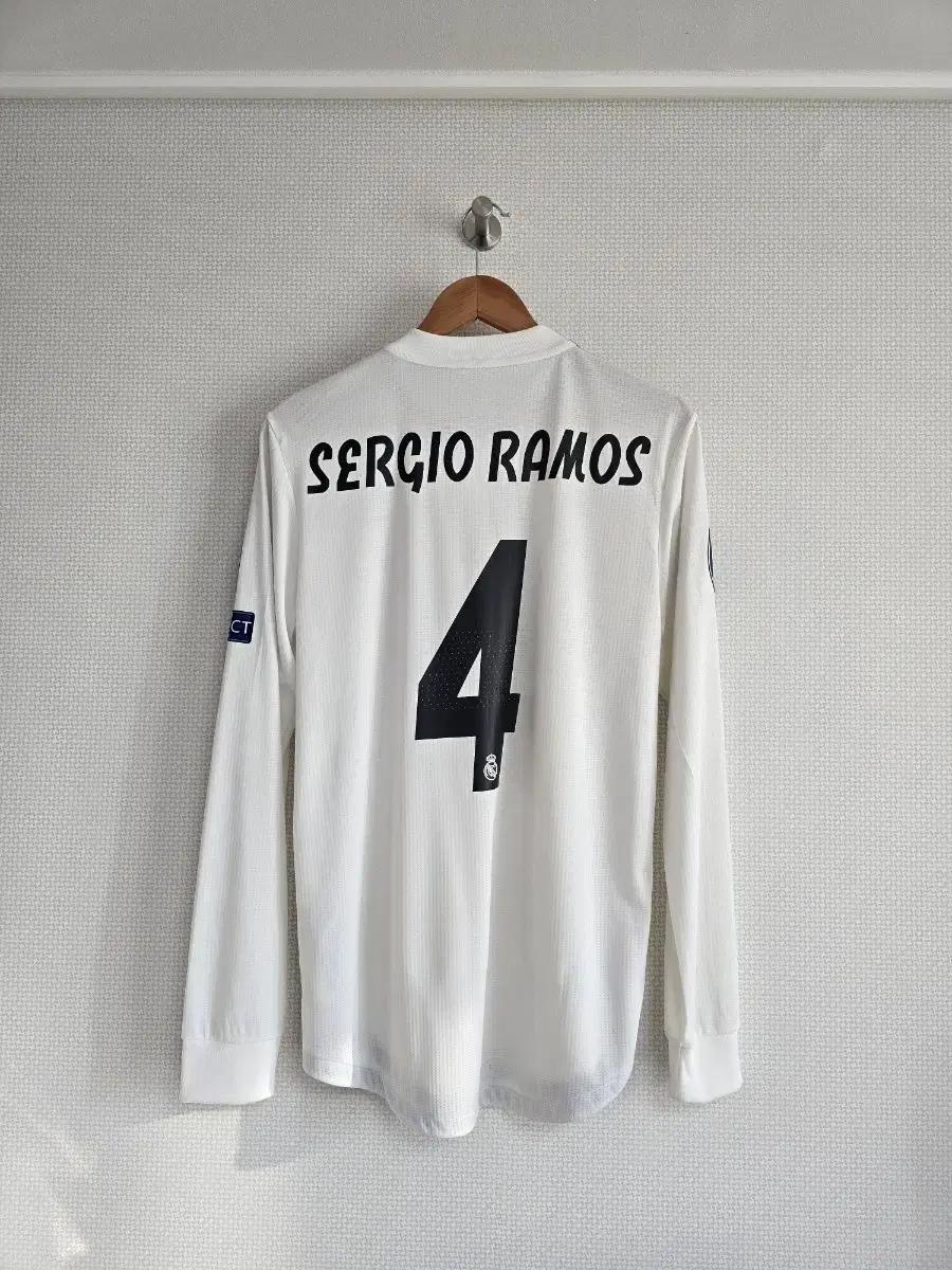 18-19 레알마드리드 홈 어센틱 긴팔 세르히오 라모스