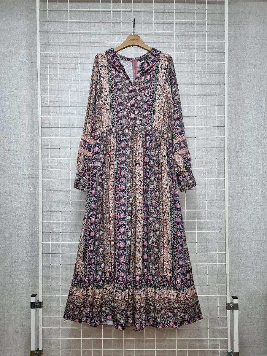 써스데이아일랜드 원피스 S