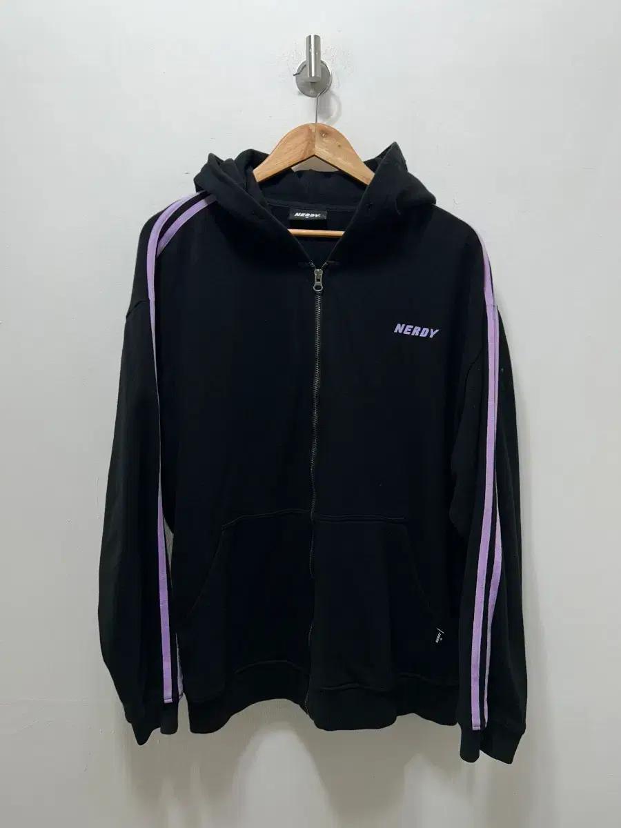널디 블랙 퍼플 라인 후드집업 M