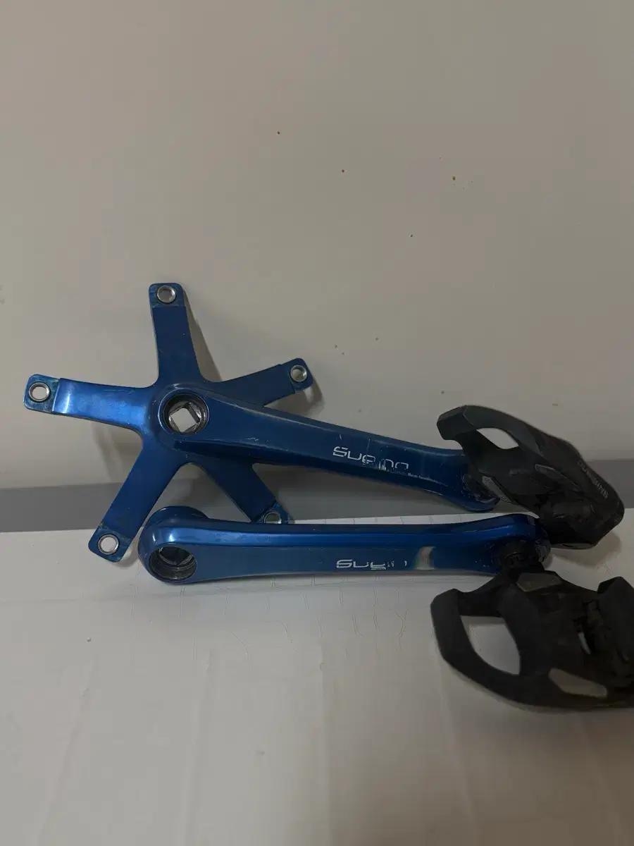 스기노 75블루 암비비셋