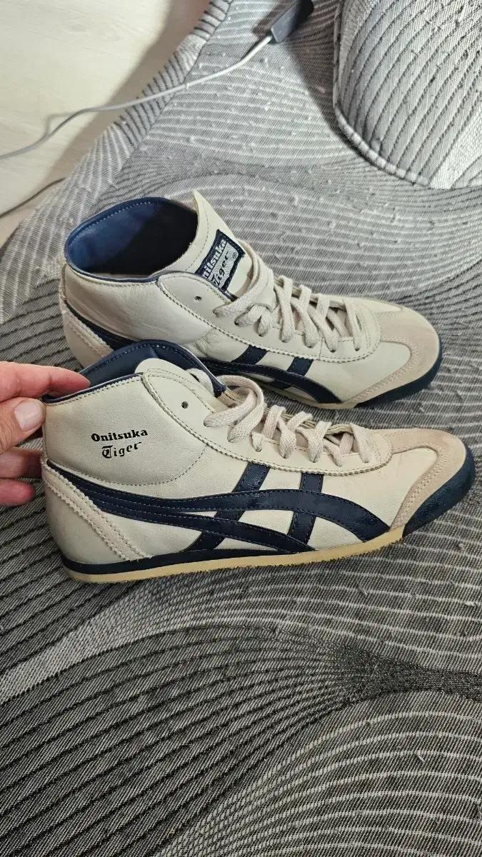 오니츠카타이거 235-240