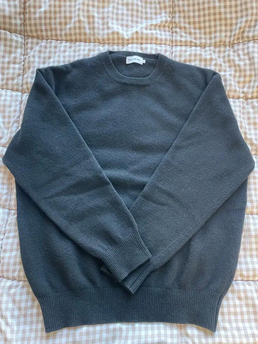 스테디에브리웨어 코지울캐시미어 크루넥 블랙 3사이즈 팝니다