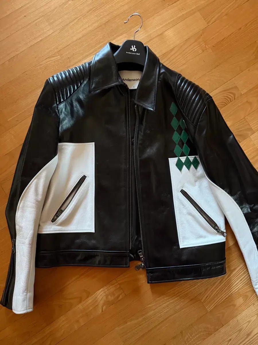 앤더슨벨 바이커 레더