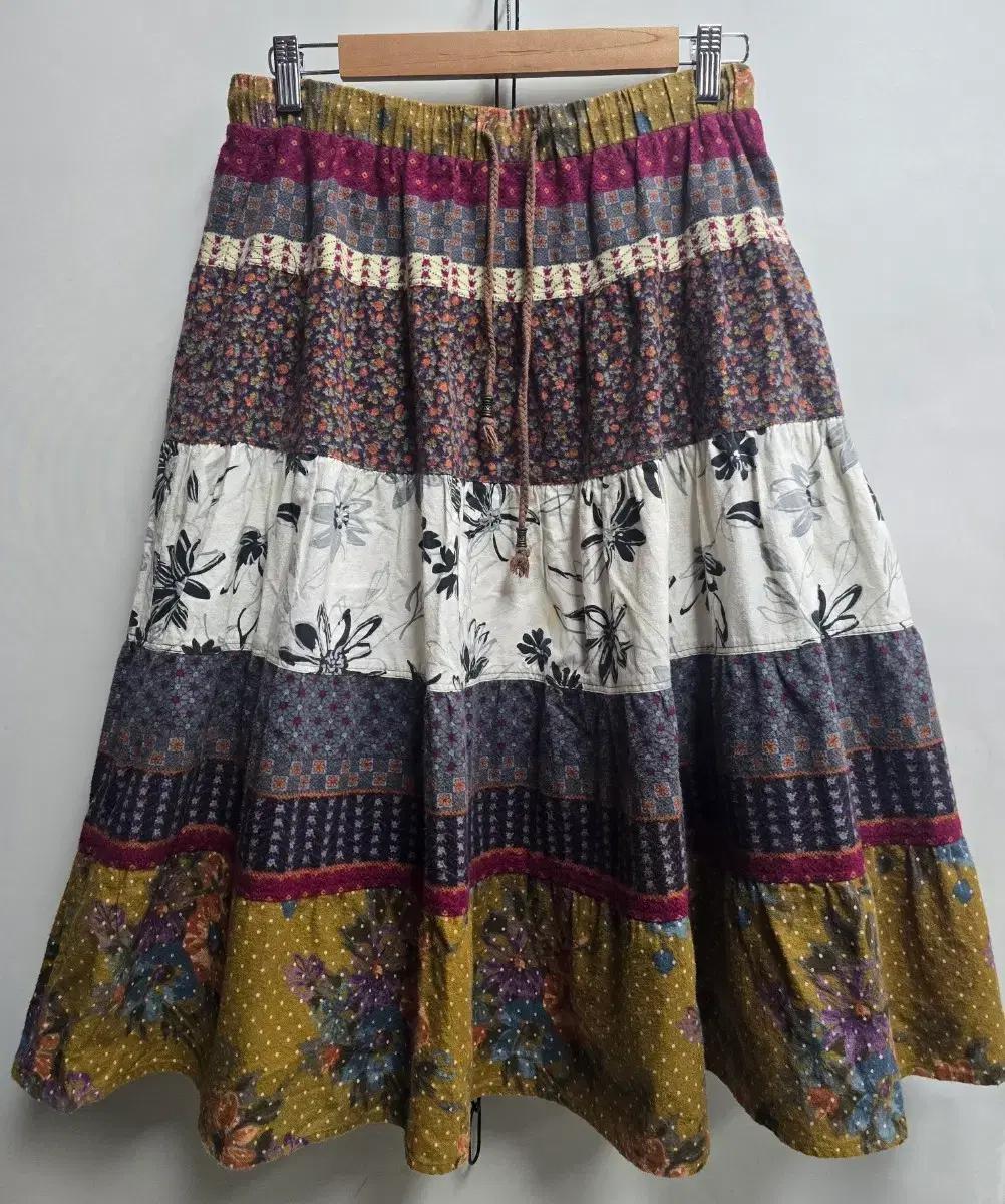 써스데이아일랜드 모리걸 롱스커트 70(M)