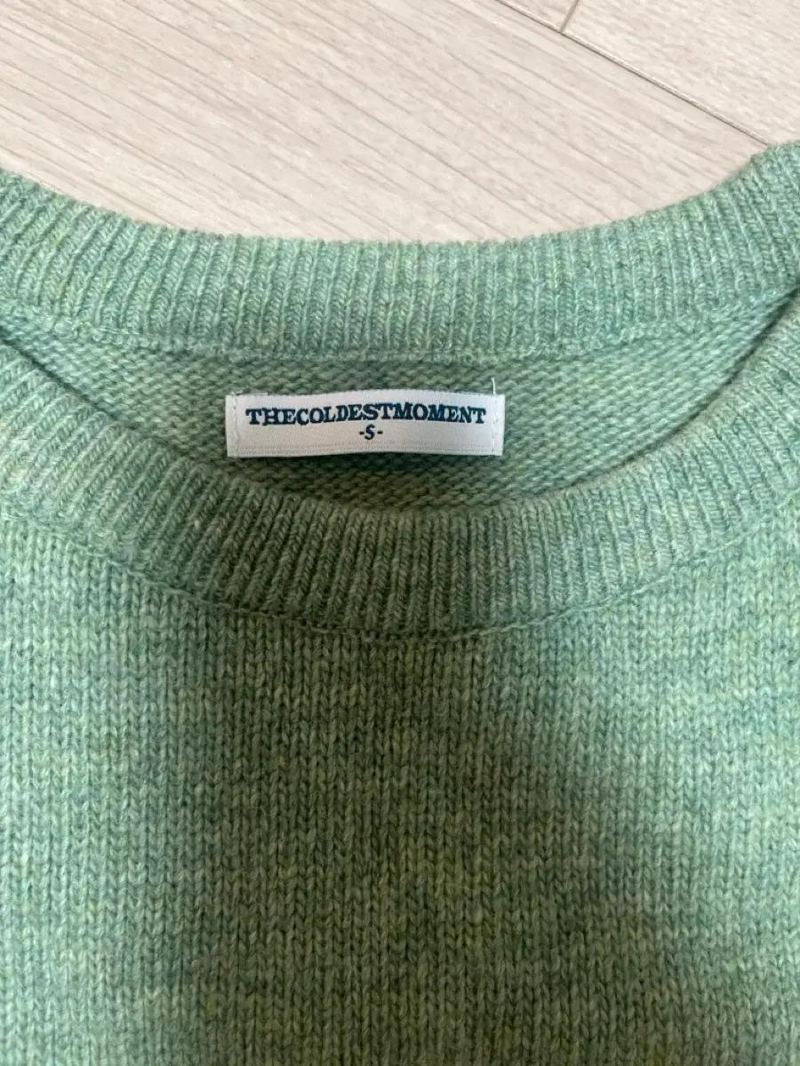 더콜디스트모먼트 니트 S