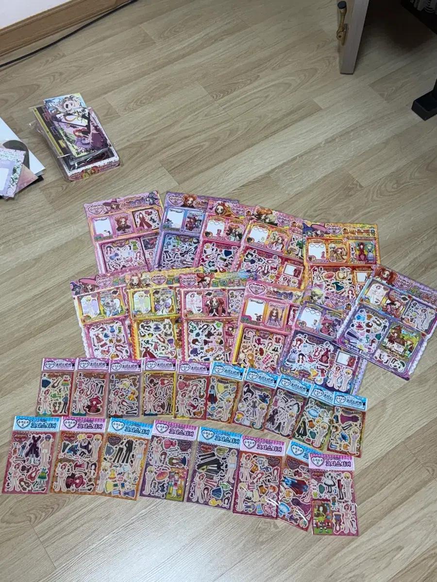 슈가슈가룬 코디 스티커, 다이어리, 2022 캘린더 세트 등