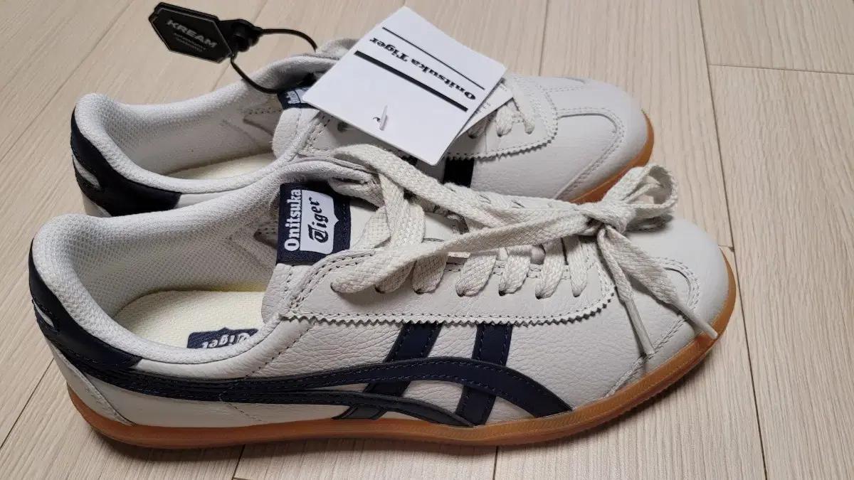 오니츠카 타이거 토쿠텐 운동화