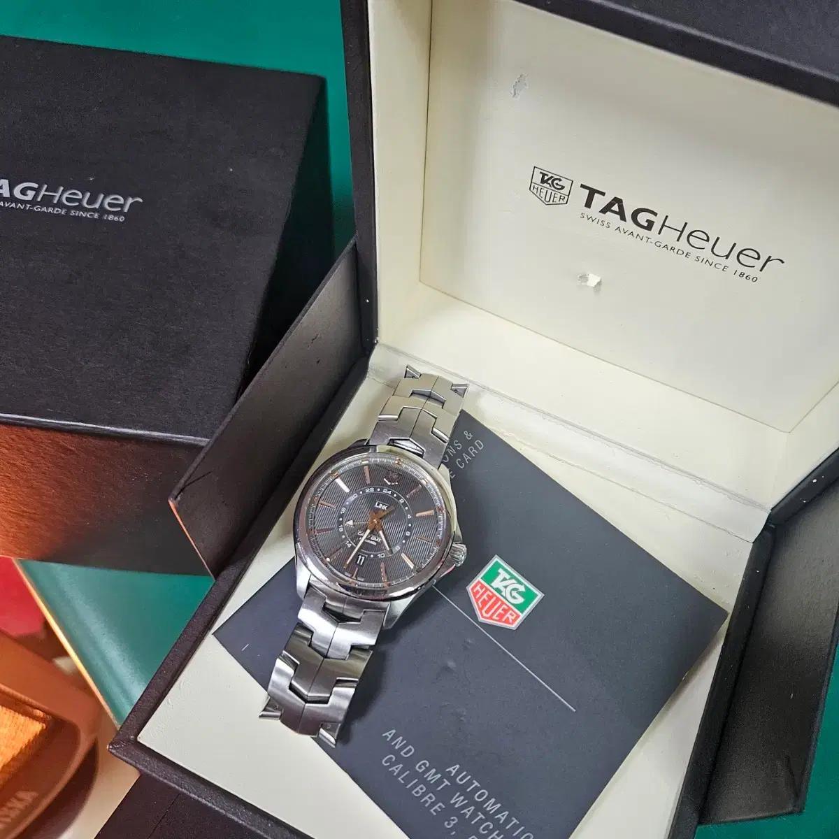 태그호이어 칼리버7 링크 GMT