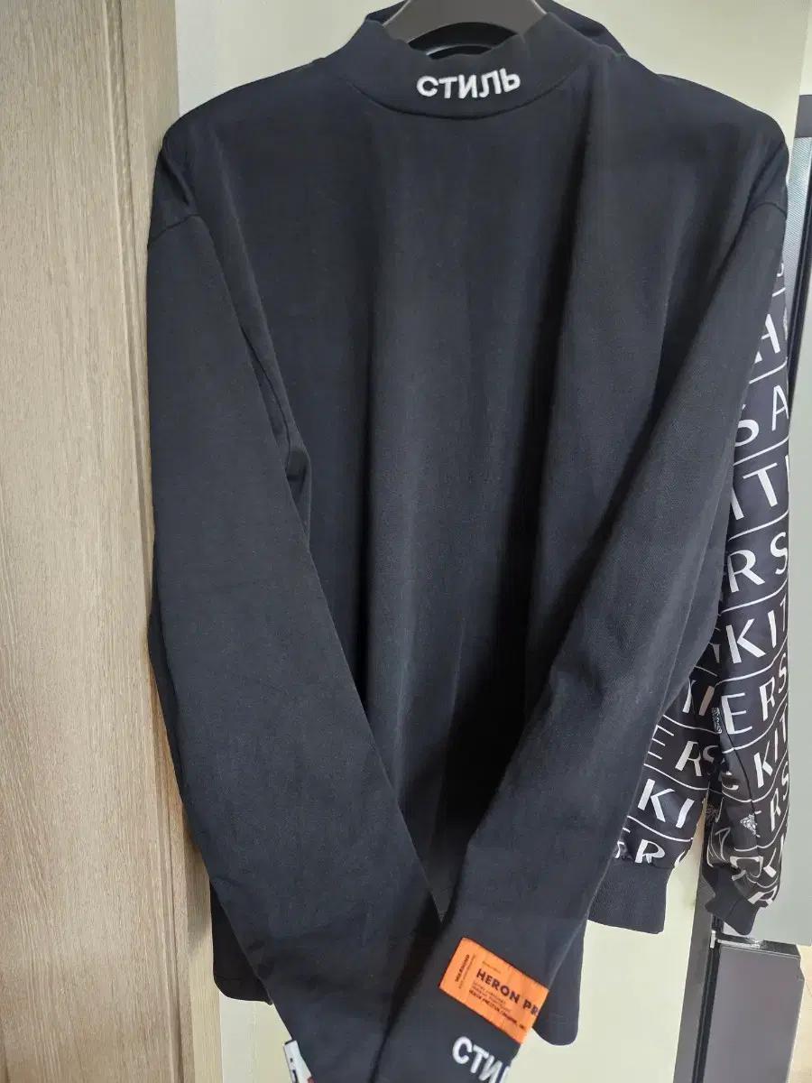 헤론 프레스톤 모크넥 heron preston