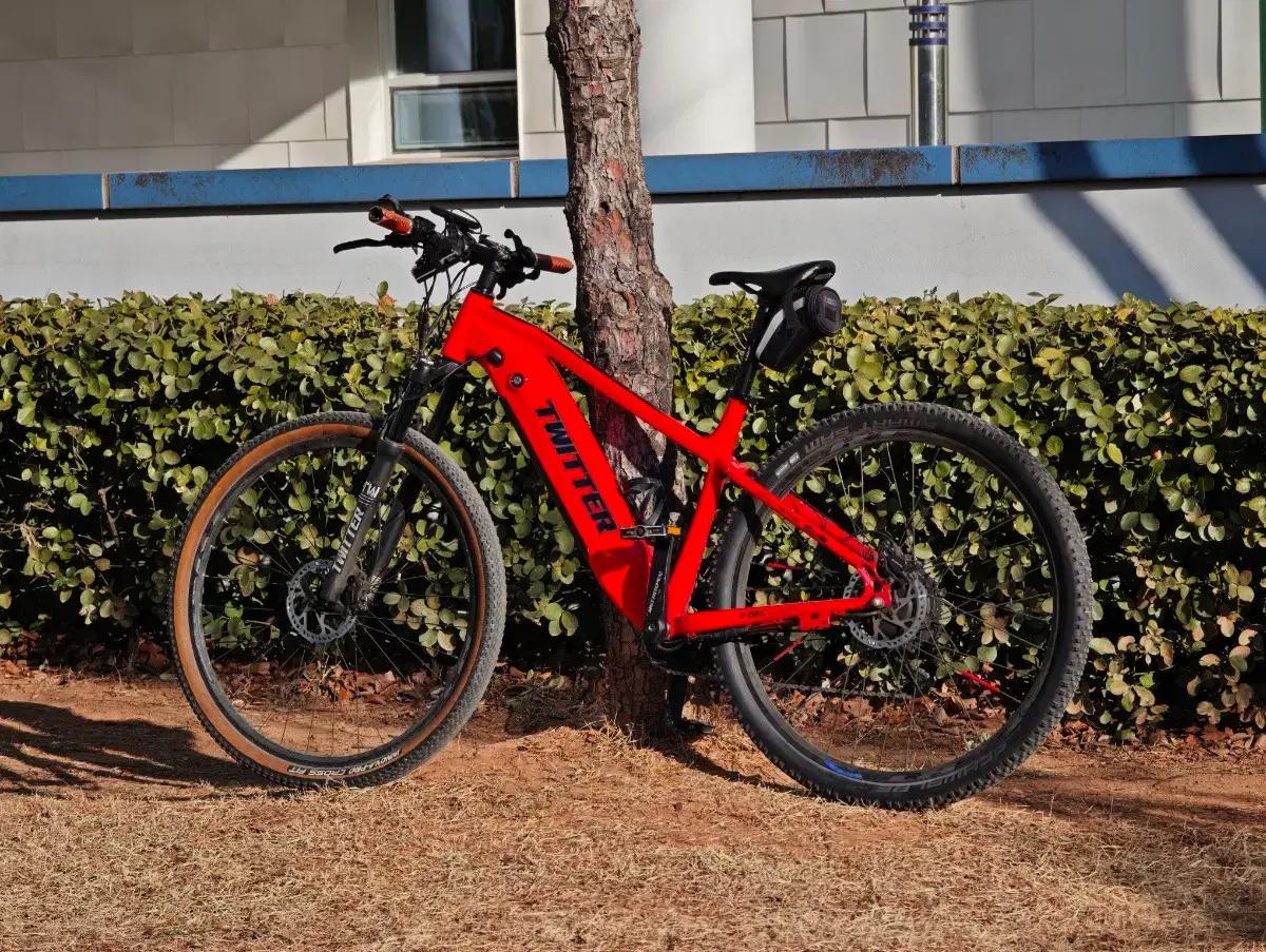 트위터 E300 E MTB 전기 mtb 자전거 팔아요.