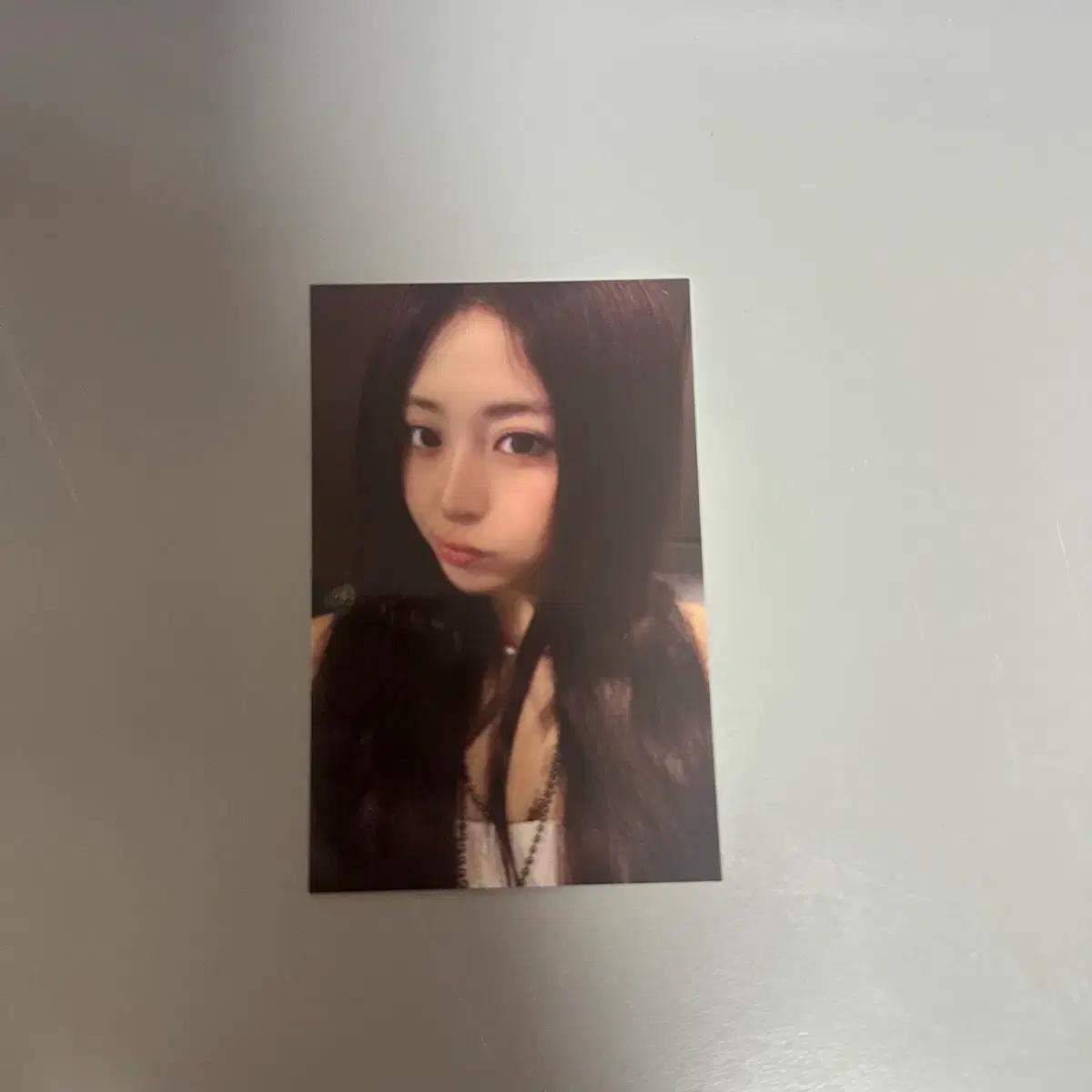 르세라핌 피어나존 윤진