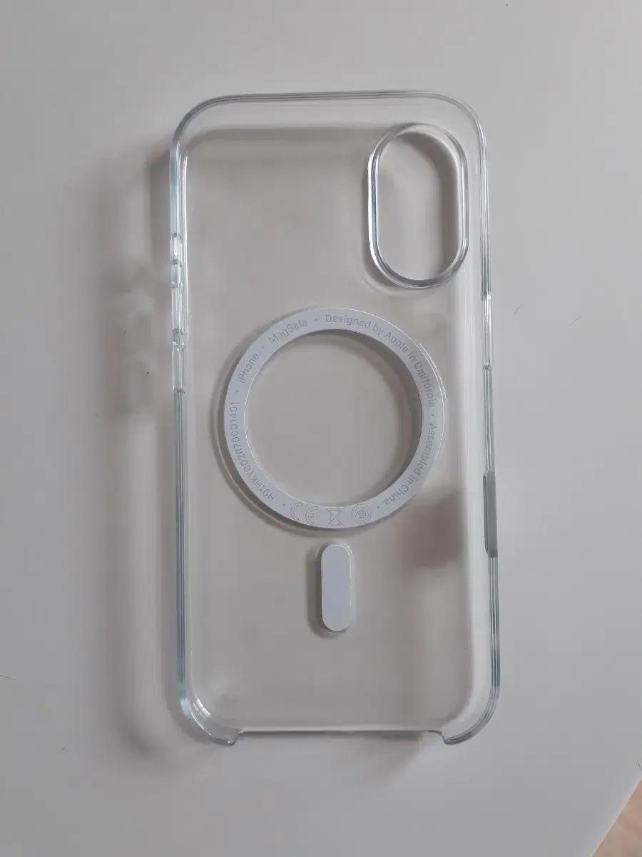애플 아이폰 17 MagSafe 투명 케이스