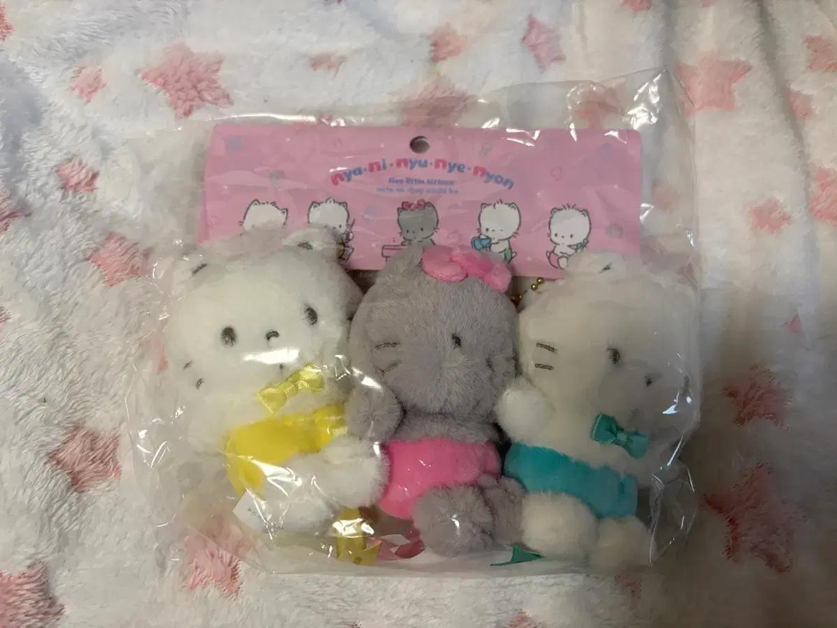 산리오 고양이 냐니뉴녜뇽 마스코트