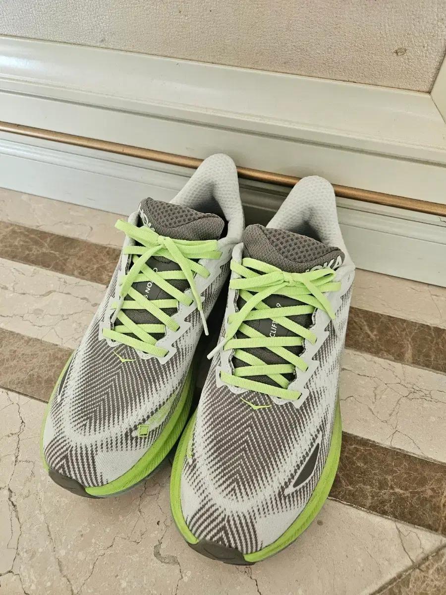 호카 클리프톤 9 GTX 고어텍스 265mm