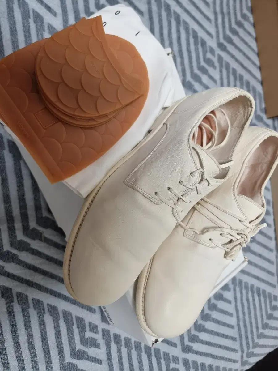 guidi 992x 화이트 43size 새상품