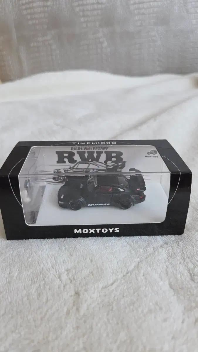 MOXTOYS RWB 964 블랙 미니카 피규어포함