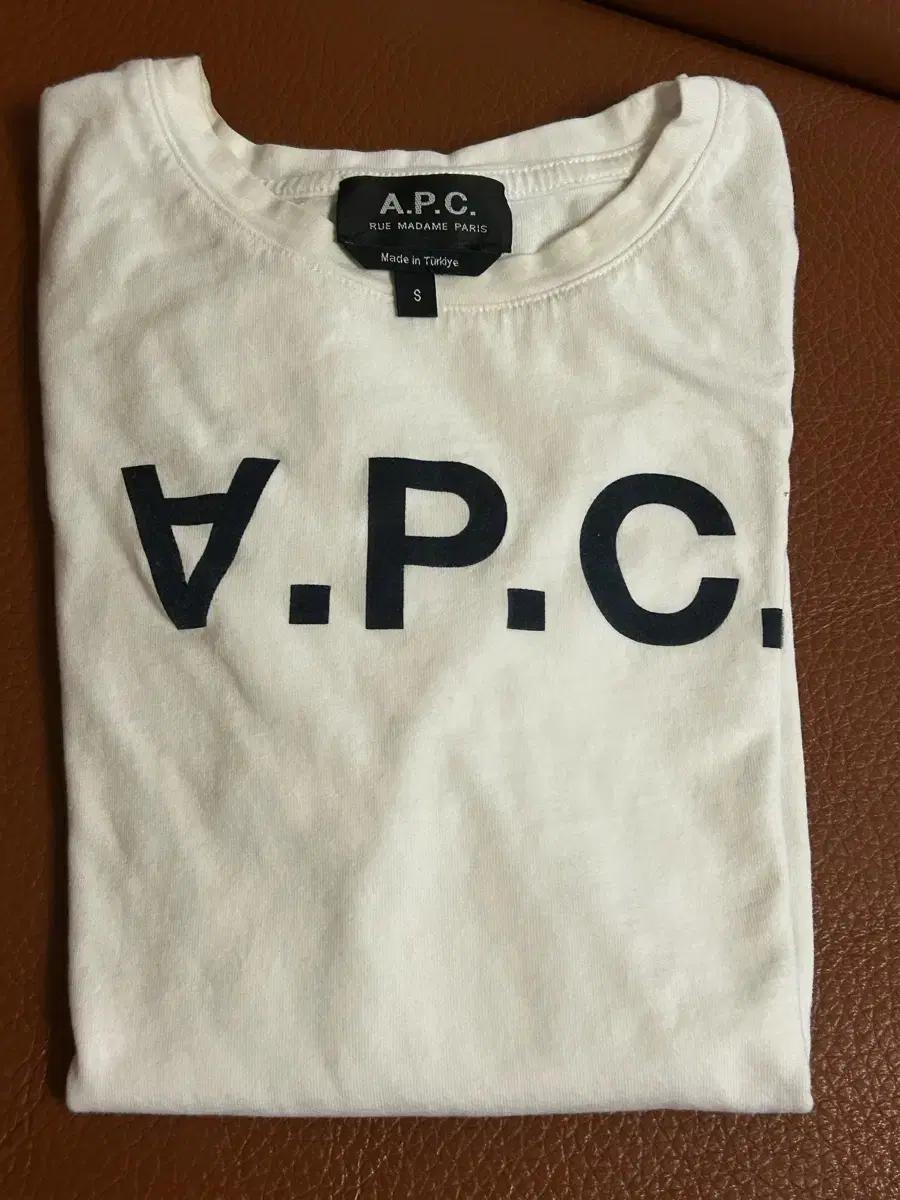 A.P.C. 화이트 로고 반팔 티셔츠 S
