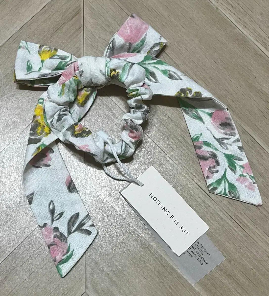 NOTHING FITS BUT 나띵피츠벗 여성 헤어밴드