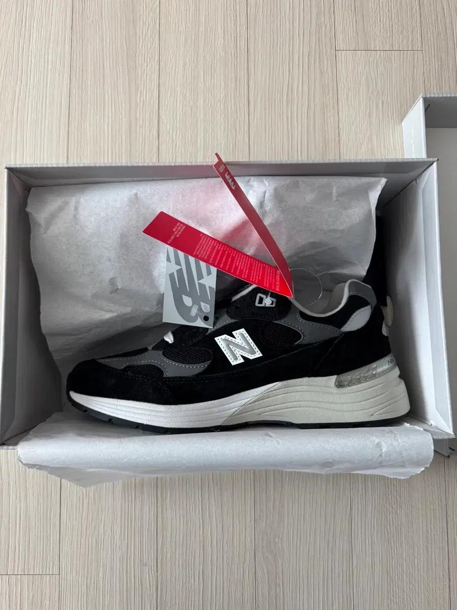 뉴발란스 992 블랙