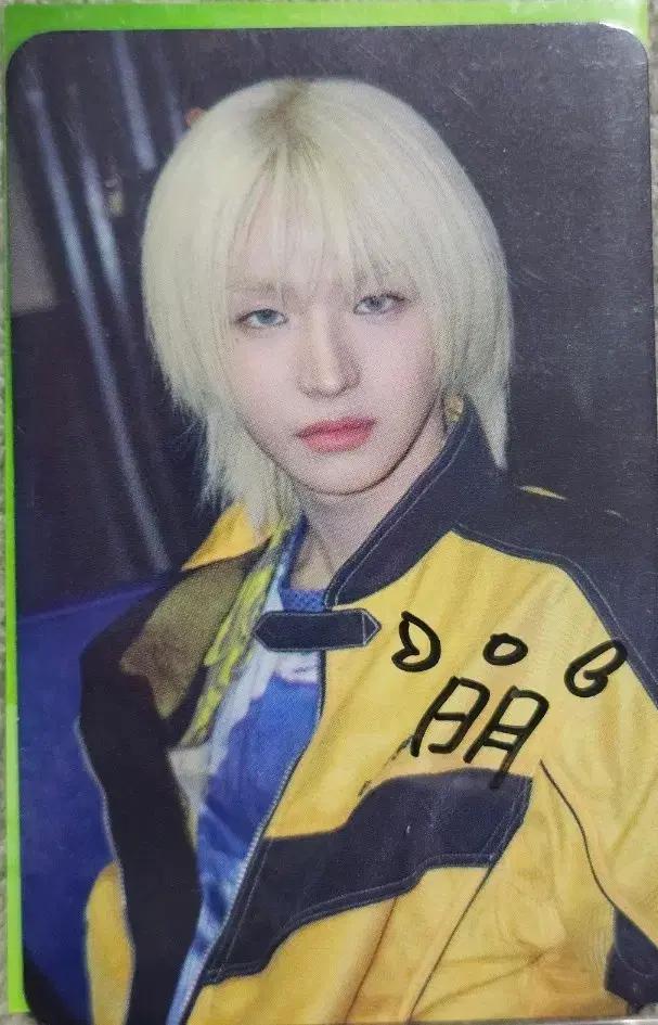 이청명 싸인 옵젝 오브젝트 앨범 oma 아이덴티티 idntt 예스위아