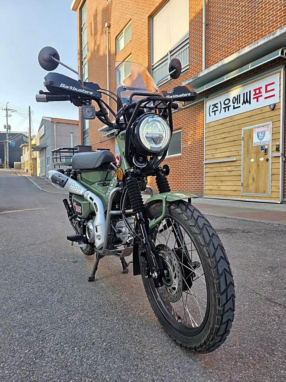 헌터커브/24년식/2,700km/국방색/점검완료