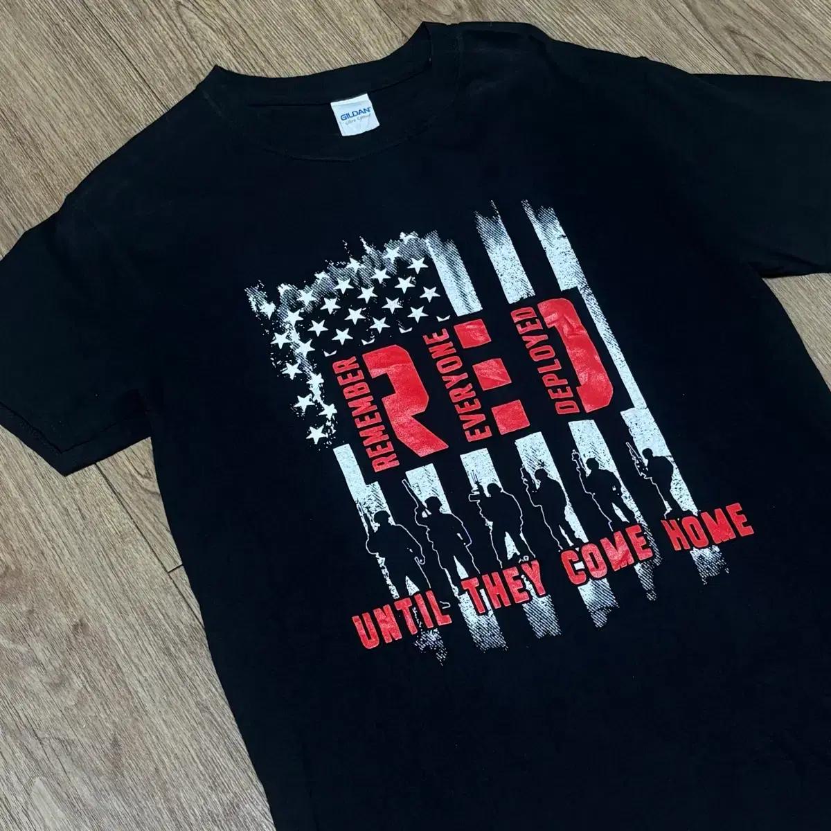 Gildan R.E.D. 파병 캠페인 티셔츠