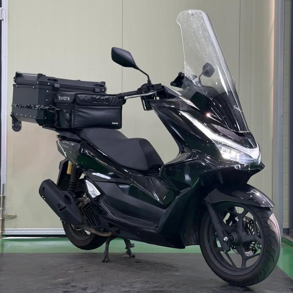 혼다 pcx125 25년식 2만7천키로 배달셋팅 저렴하게 판매합니다